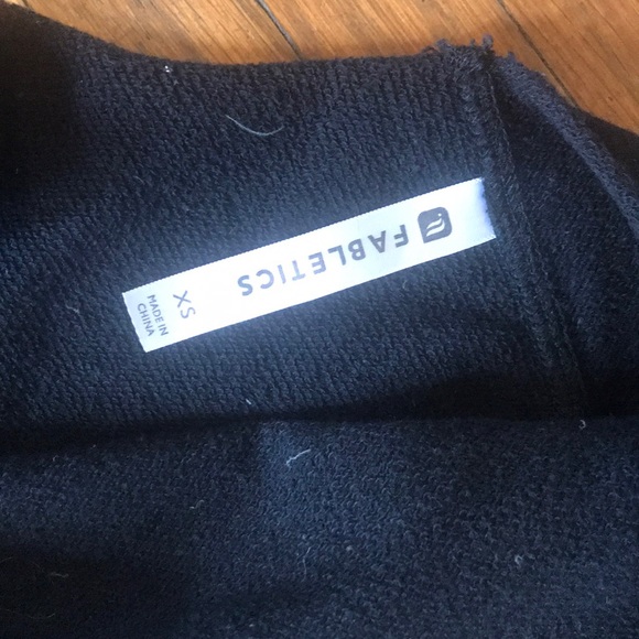 Fabletics cropped sweater - Picture 4 of 4